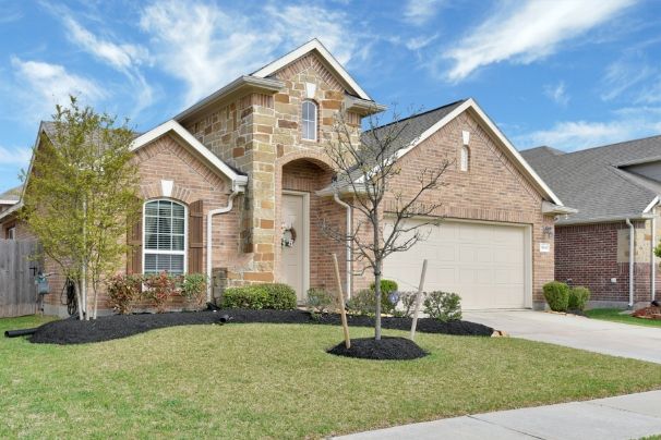 https://www.searchallproperties.com/new-construction/DiscoveryNWRE/-